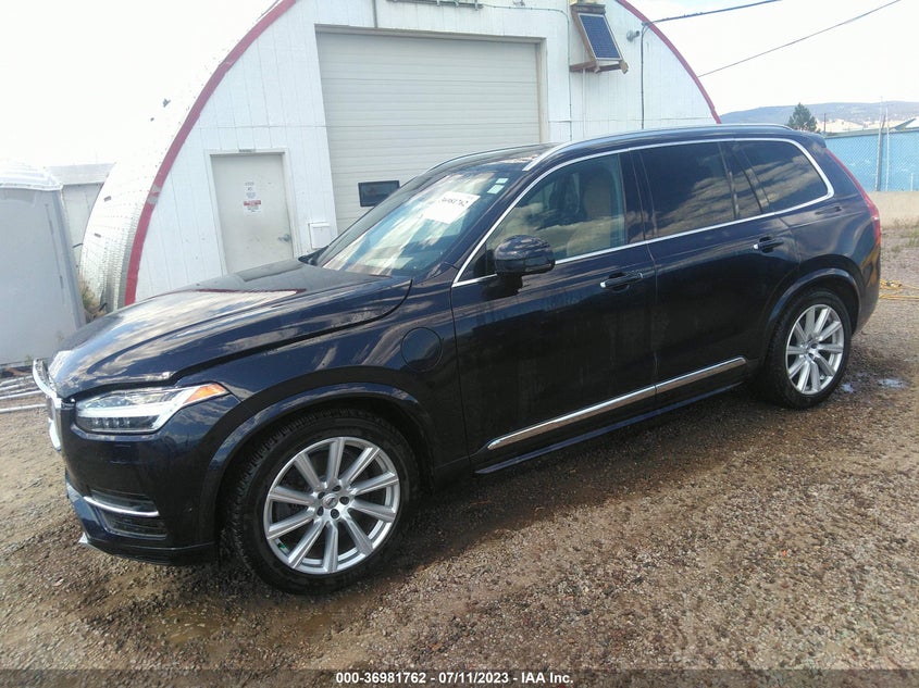 VIN YV4BC0PL2H1110924 2017 VOLVO XC90 INSCRIPTION