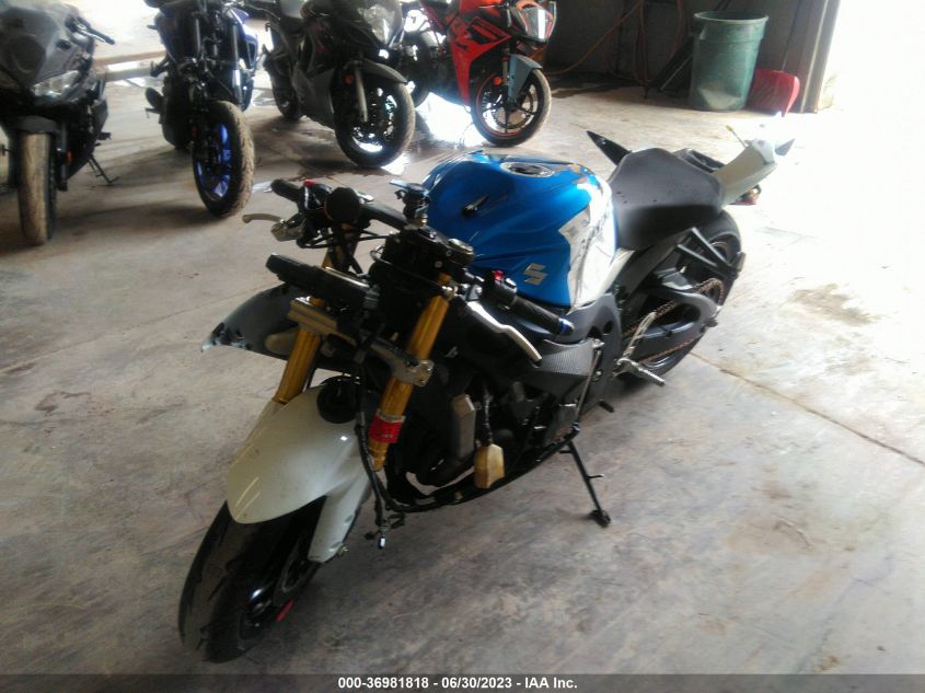 2011 SUZUKI GSX750 JS1GR7MA5B2100421