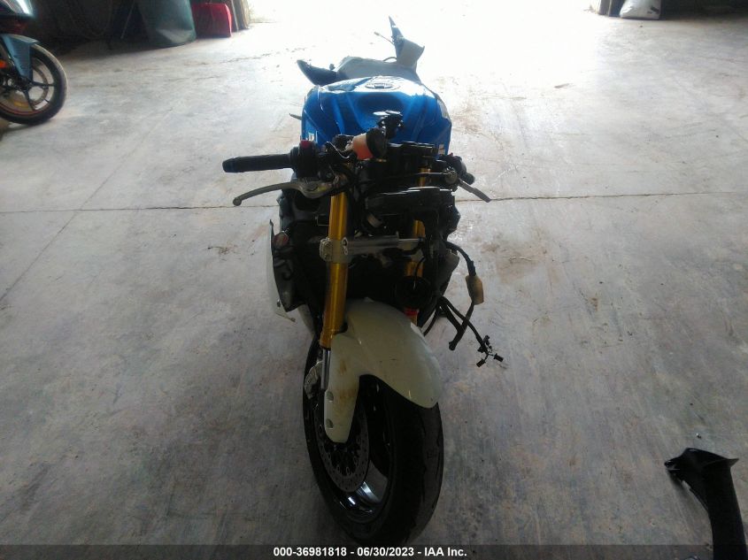 2011 SUZUKI GSX750 JS1GR7MA5B2100421