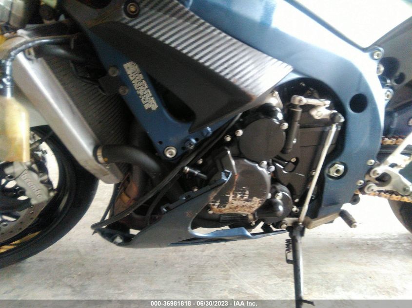 2011 SUZUKI GSX750 JS1GR7MA5B2100421