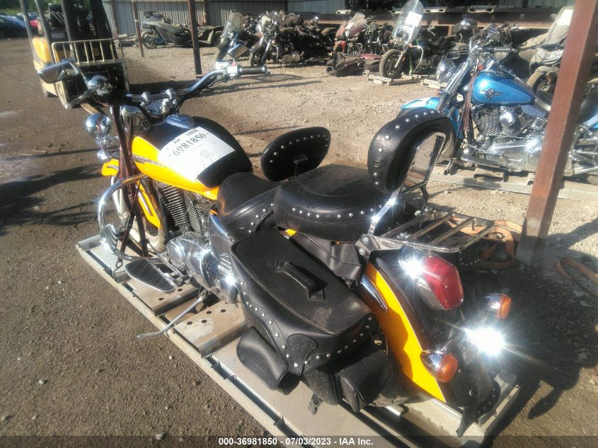 2000 HONDA VT1100 C3 1HFSC390XYA200836