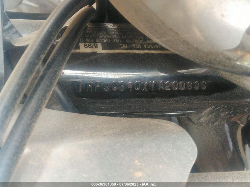 2000 HONDA VT1100 C3 1HFSC390XYA200836