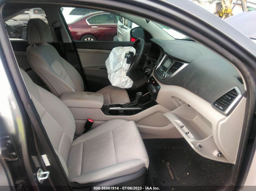 2017 HYUNDAI TUCSON SE - KM8J23A45HU539635