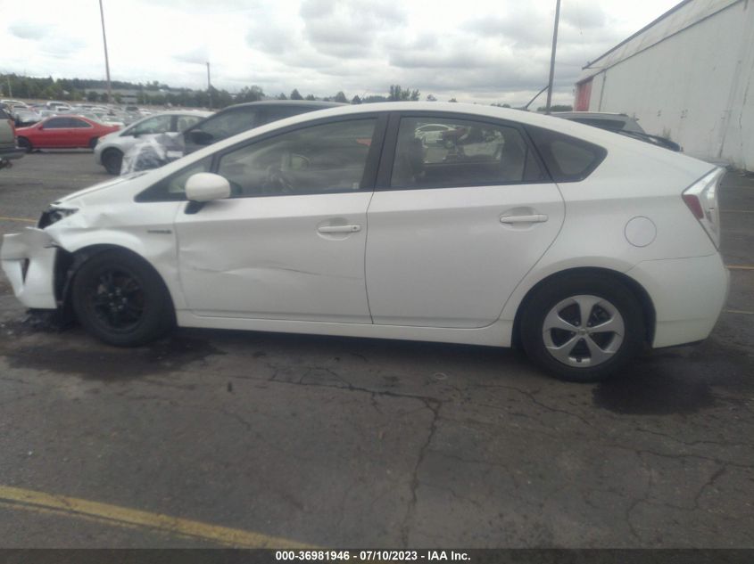 2015 TOYOTA PRIUS FOUR - JTDKN3DU2F1915220