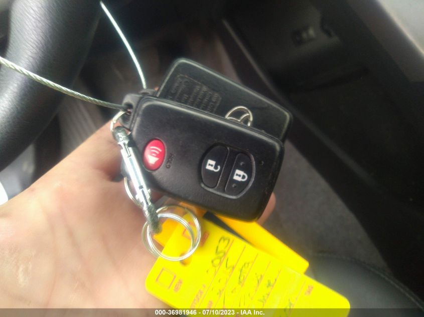 2015 TOYOTA PRIUS FOUR - JTDKN3DU2F1915220