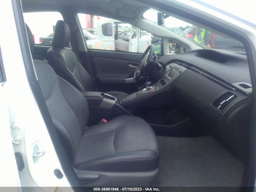 2015 TOYOTA PRIUS FOUR - JTDKN3DU2F1915220