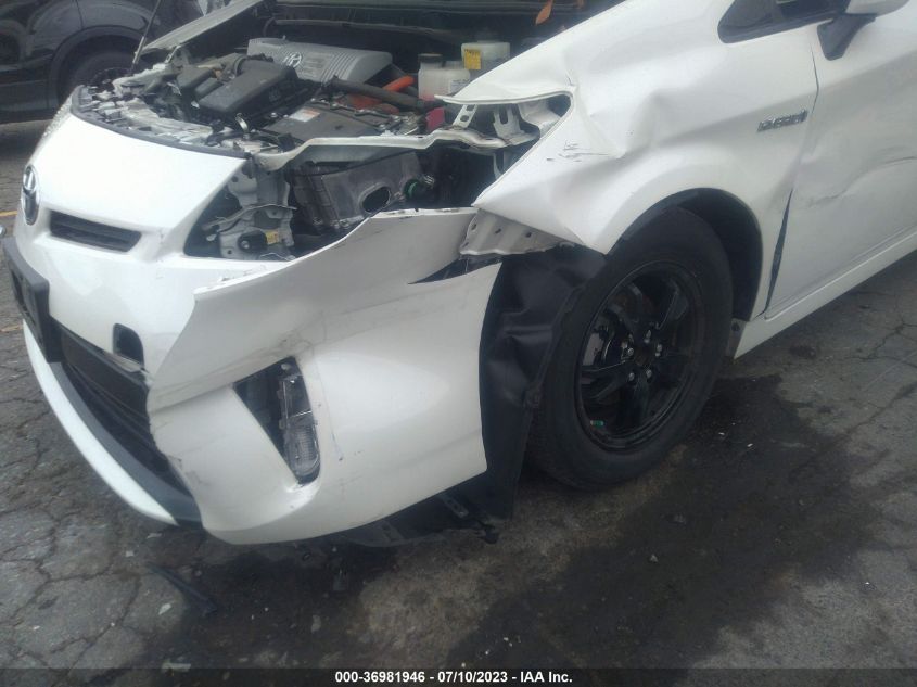 2015 TOYOTA PRIUS FOUR - JTDKN3DU2F1915220