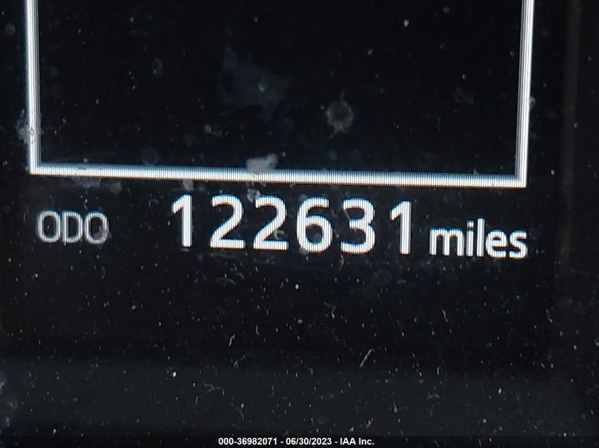 2018 TOYOTA RAV4 ADVENTURE/XLE - 2T3WFREV4JW412985