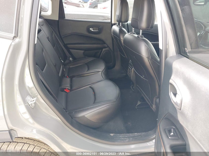VIN 3C4NJCCB8LT170857 2020 JEEP COMPASS LIMITED