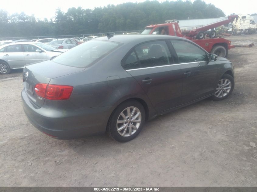 2013 VOLKSWAGEN JETTA SEDAN SE W/CONVENIENCE/SUNROOF - 3VWDP7AJ8DM362302