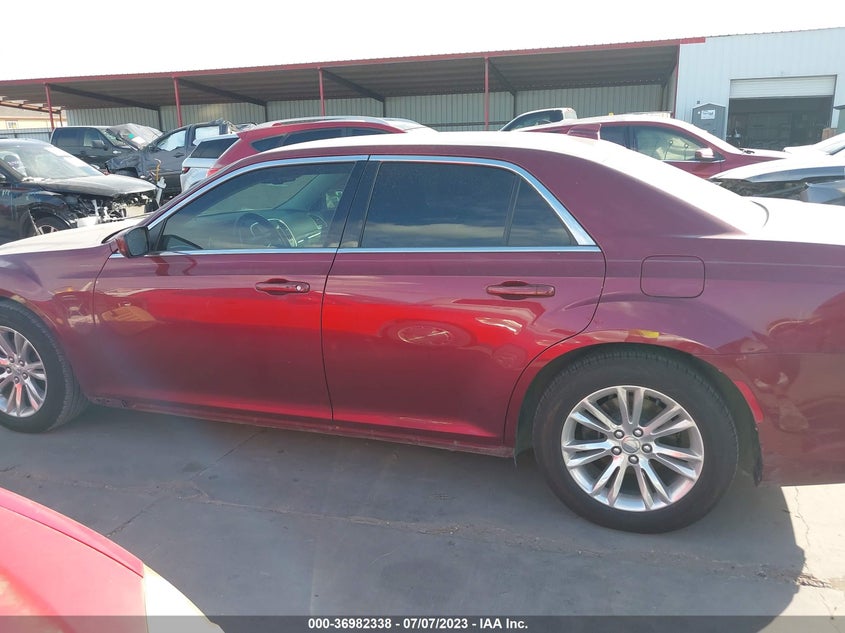 VIN 2C3CCAAG4KH542517 2019 CHRYSLER 300 TOURING L