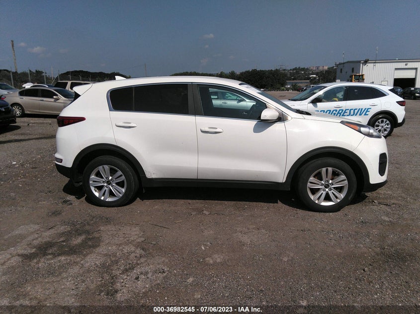 VIN KNDPM3AC8K7558752 2019 KIA SPORTAGE LX