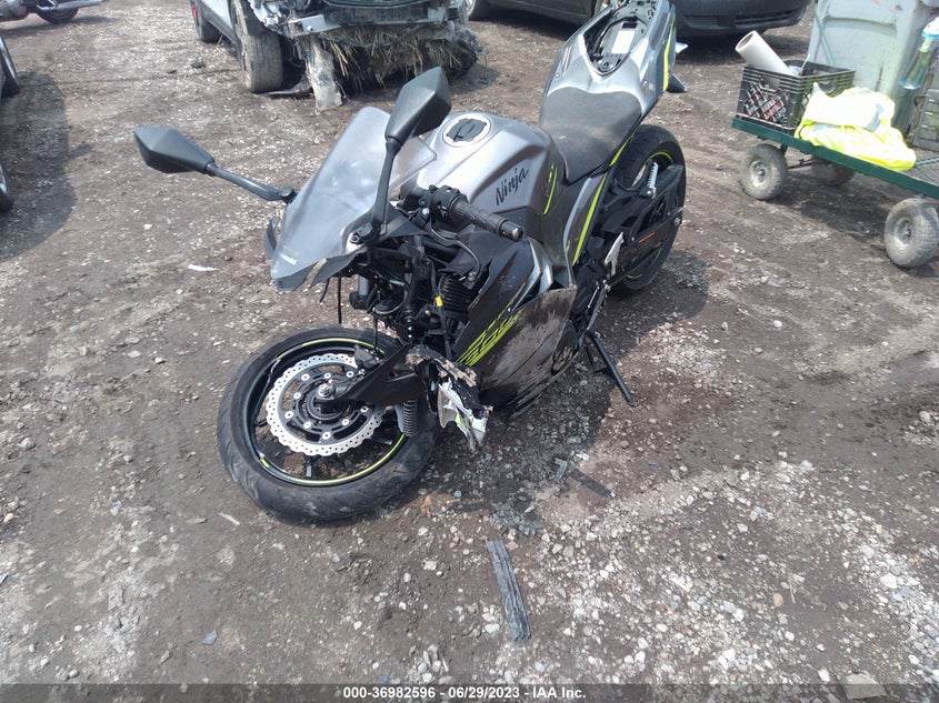 VIN JKAEXKG10MDAA3953 2021 KAWASAKI EX400