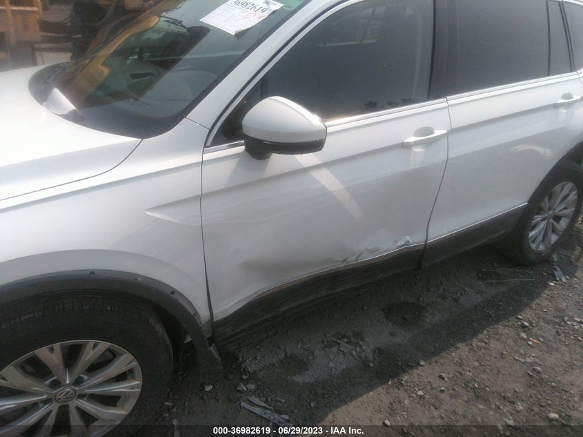 VIN 3VV2B7AX8JM100077 2018 VOLKSWAGEN TIGUAN SEL/SE