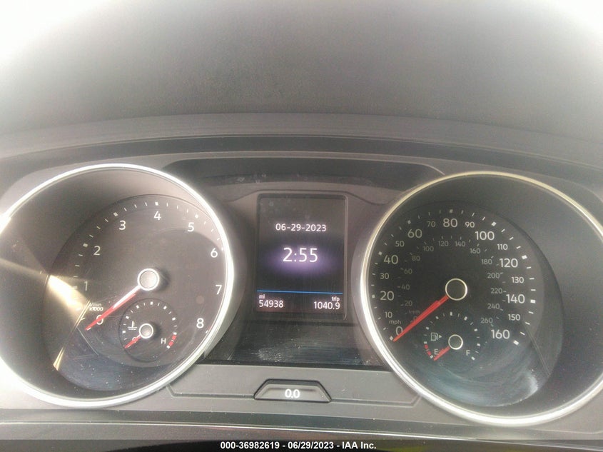 VIN 3VV2B7AX8JM100077 2018 VOLKSWAGEN TIGUAN SEL/SE