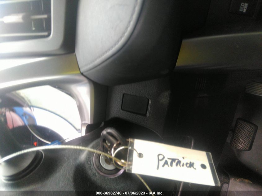 2017 TOYOTA RAV4 LE - JTMZFREV5HJ127153