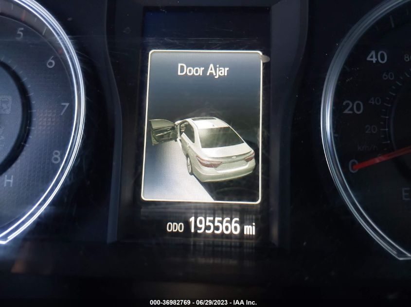 2016 TOYOTA CAMRY XLE/SE/LE/XSE - 4T1BF1FK1GU177063