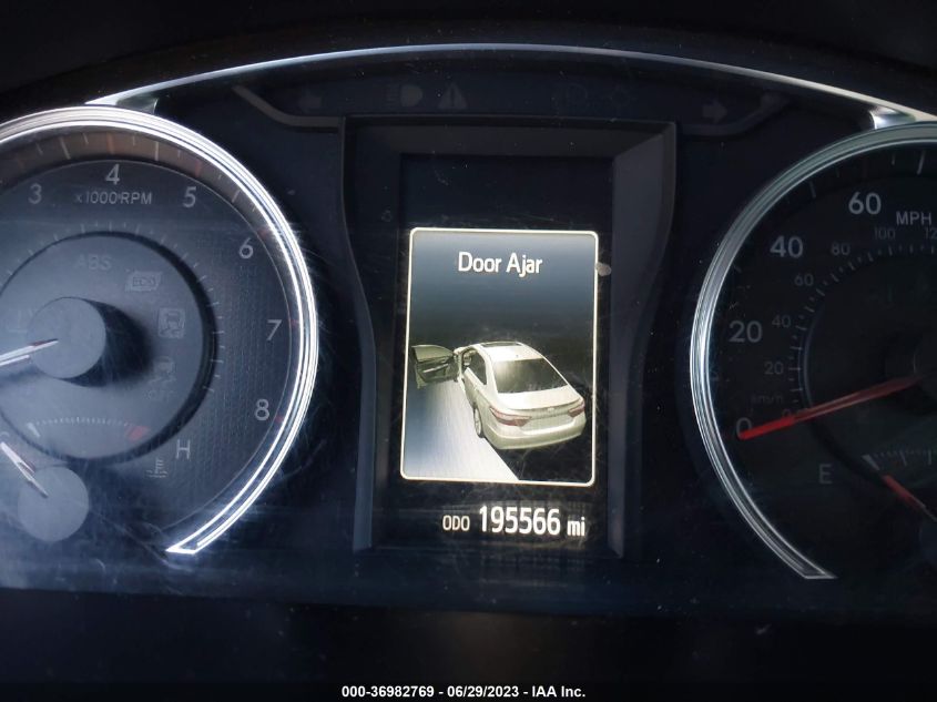 2016 TOYOTA CAMRY XLE/SE/LE/XSE - 4T1BF1FK1GU177063