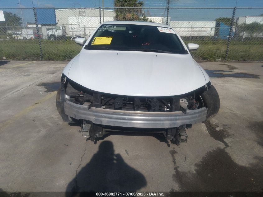 2015 CHRYSLER 200 C - 1C3CCCCG8FN727935