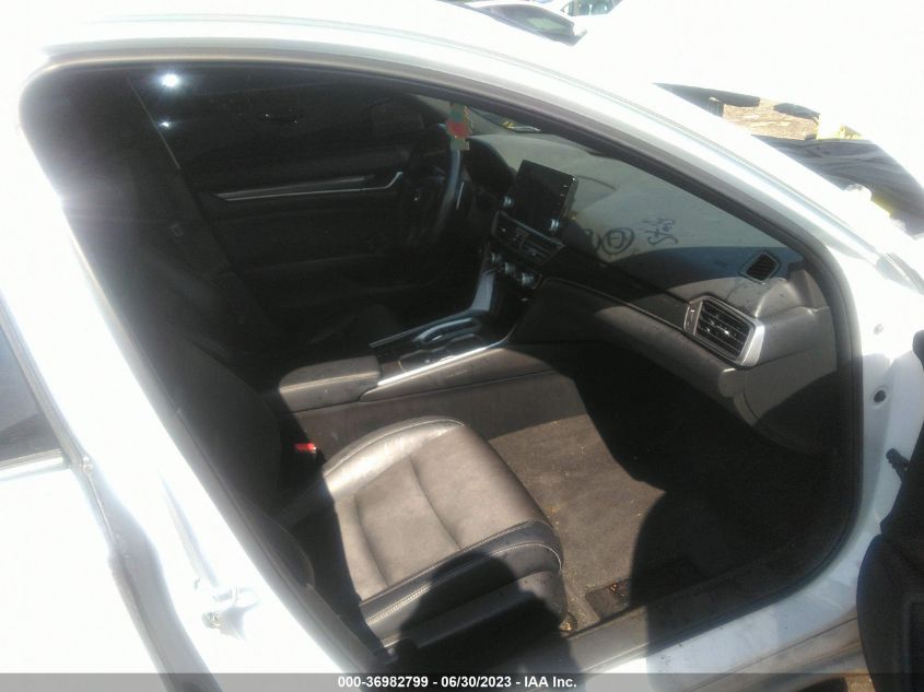2018 HONDA ACCORD SEDAN SPORT 2.0T - 1HGCV2F39JA015038