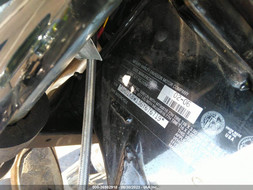 2006 HARLEY-DAVIDSON FLHXI 1HD1KBW136Y676719