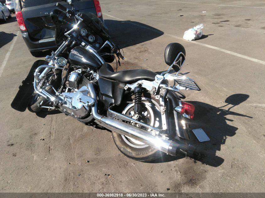 2006 HARLEY-DAVIDSON FLHXI 1HD1KBW136Y676719
