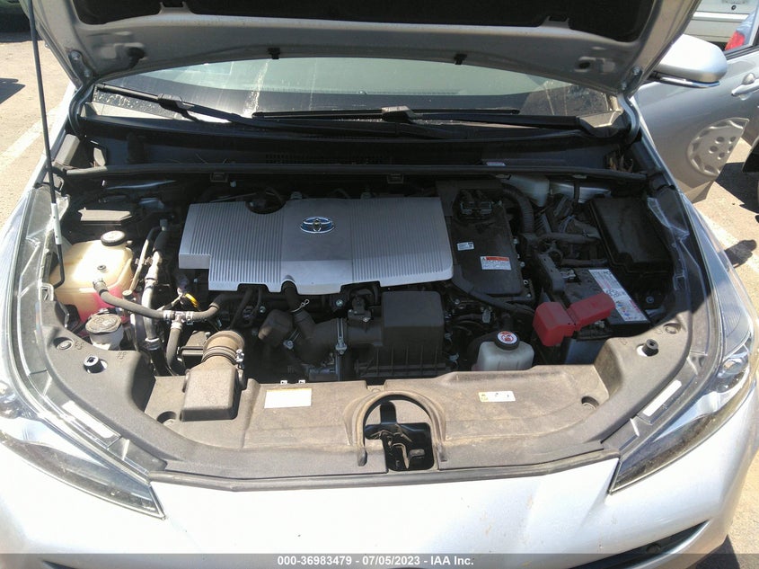VIN JTDL9RFU5L3015260 2020 TOYOTA PRIUS LE/XLE