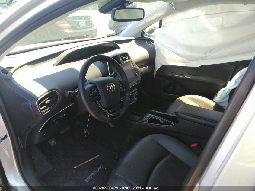 VIN JTDL9RFU5L3015260 2020 TOYOTA PRIUS LE/XLE