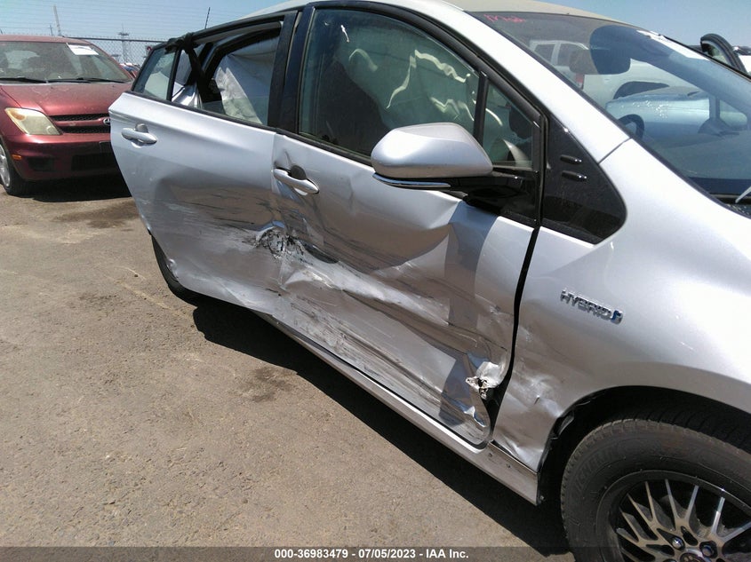 VIN JTDL9RFU5L3015260 2020 TOYOTA PRIUS LE/XLE