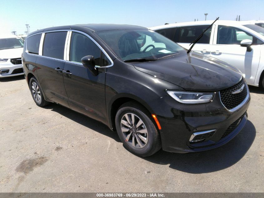 2023 CHRYSLER PACIFICA HYBRID TOURING L - 2C4RC1L71PR579996
