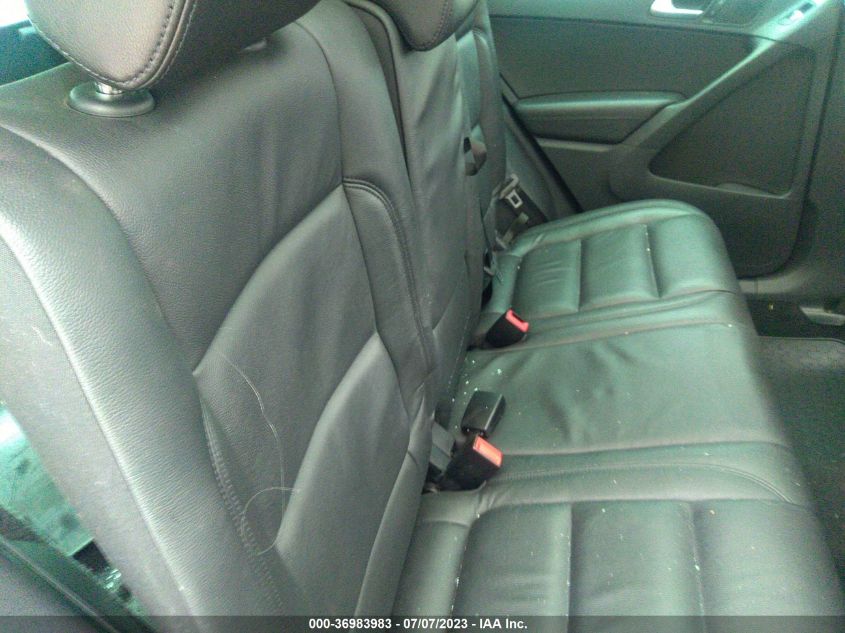 2017 VOLKSWAGEN TIGUAN SPORT - WVGUV7AX9HK030343
