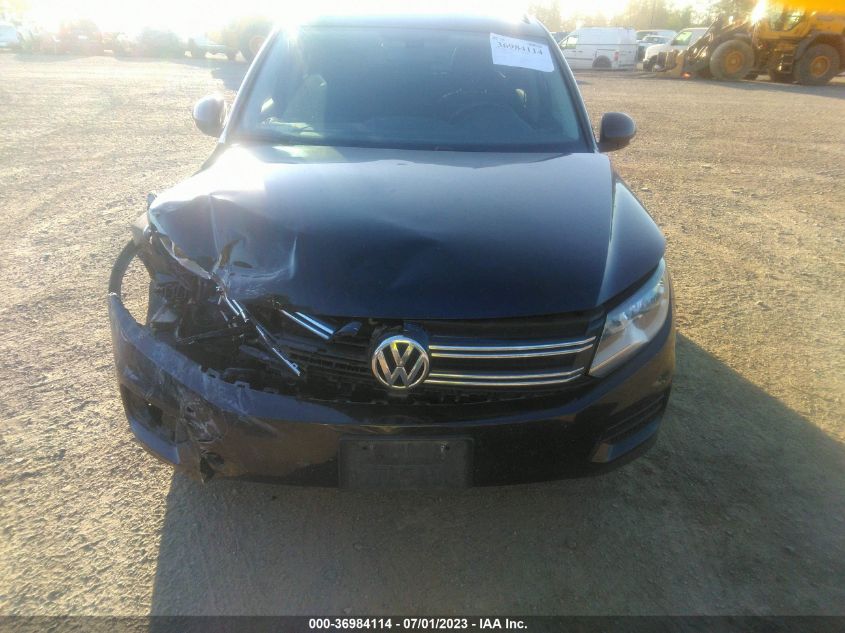 2017 VOLKSWAGEN TIGUAN - WVGBV7AX8HK012696