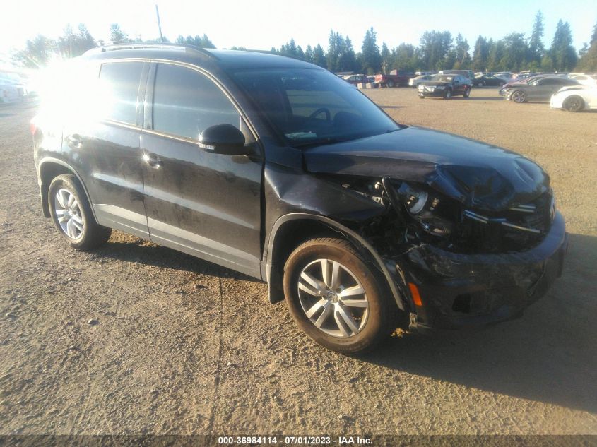 2017 VOLKSWAGEN TIGUAN - WVGBV7AX8HK012696