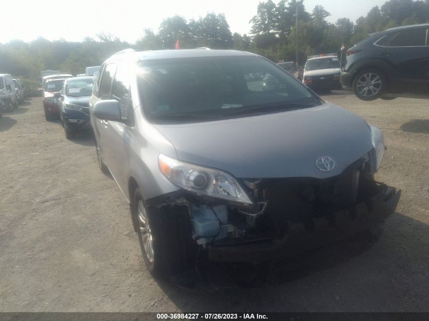 2017 TOYOTA SIENNA XLE/LIMITED - 5TDYZ3DCXHS892278