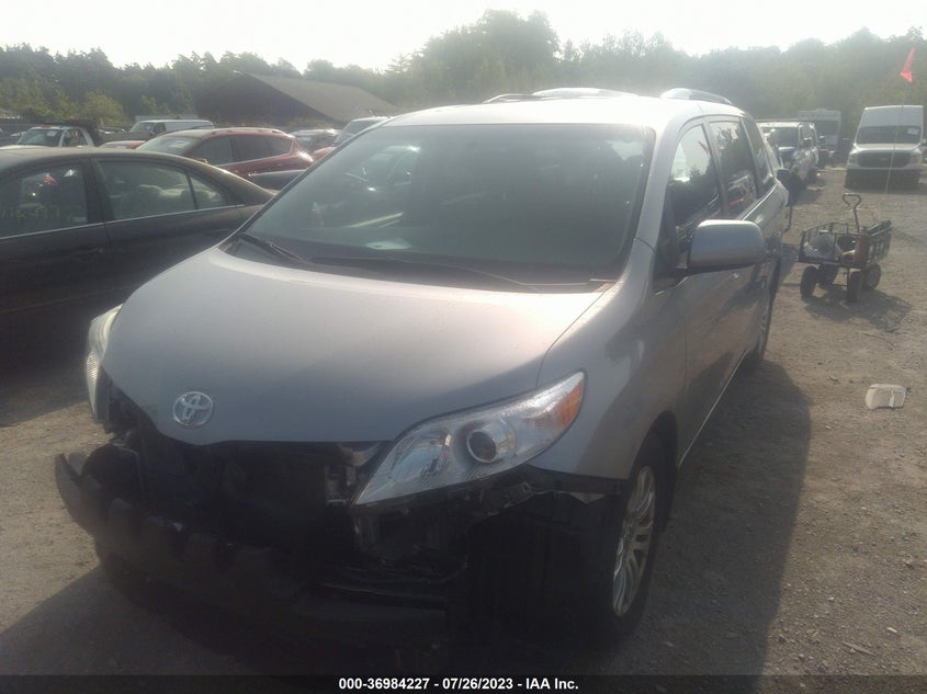 VIN 5TDYZ3DCXHS892278 2017 TOYOTA SIENNA XLE/LIMITED