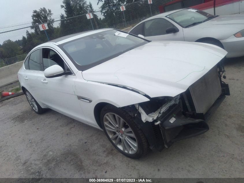 SAJBK4FX0LCY86081 JAGUAR XF 25T PRESTIGE 2020