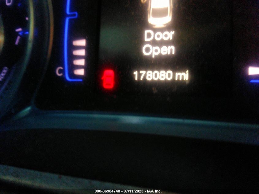 2015 CHRYSLER 200 LX - 1C3CCCFB3FN564708