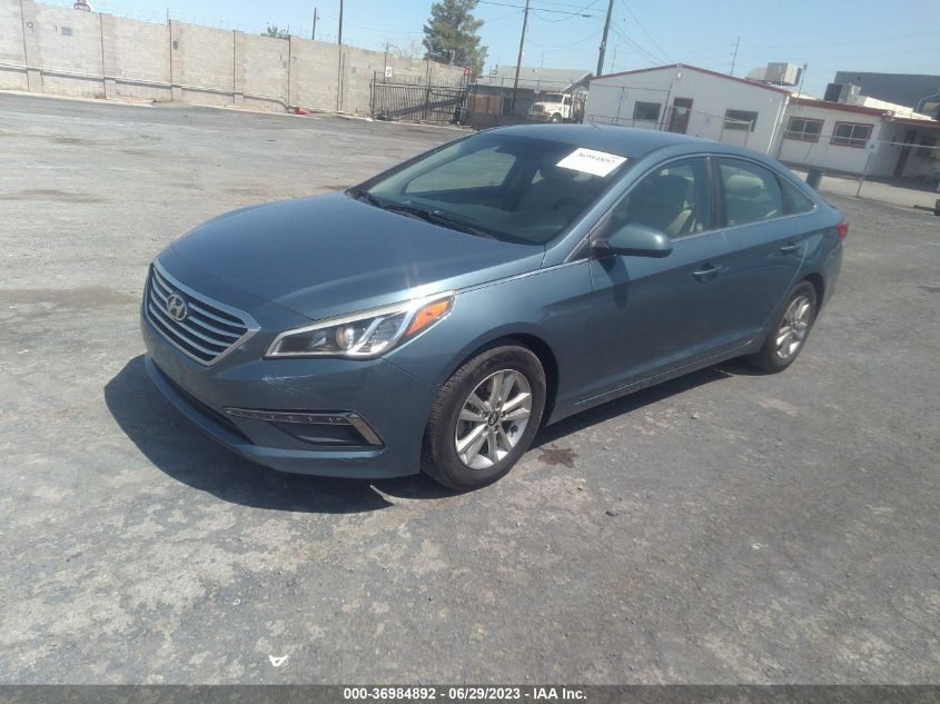 2015 HYUNDAI SONATA 2.4L SE - 5NPE24AF2FH120761