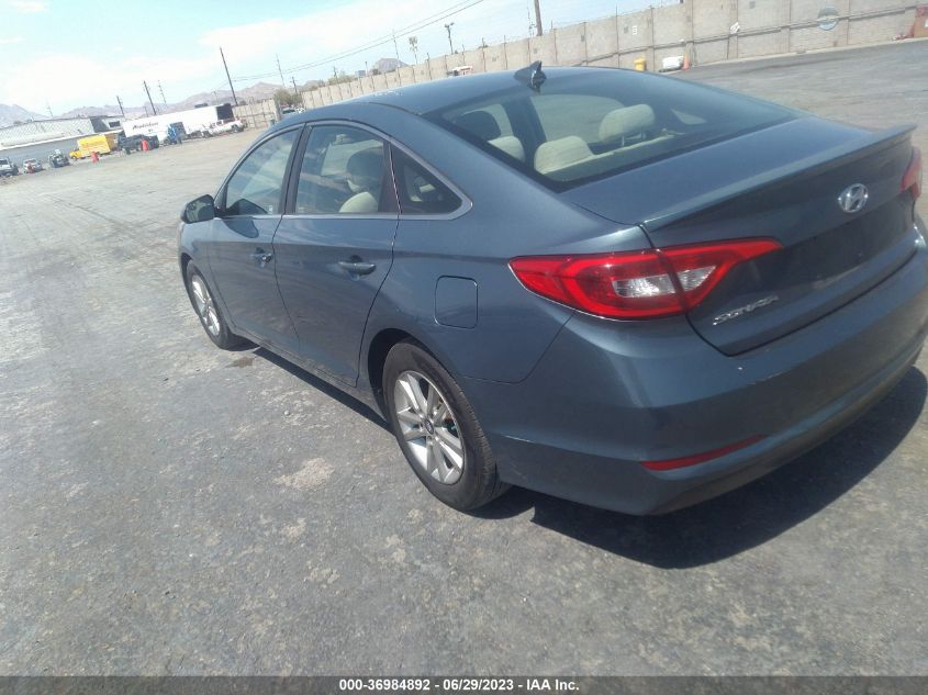 2015 HYUNDAI SONATA 2.4L SE - 5NPE24AF2FH120761