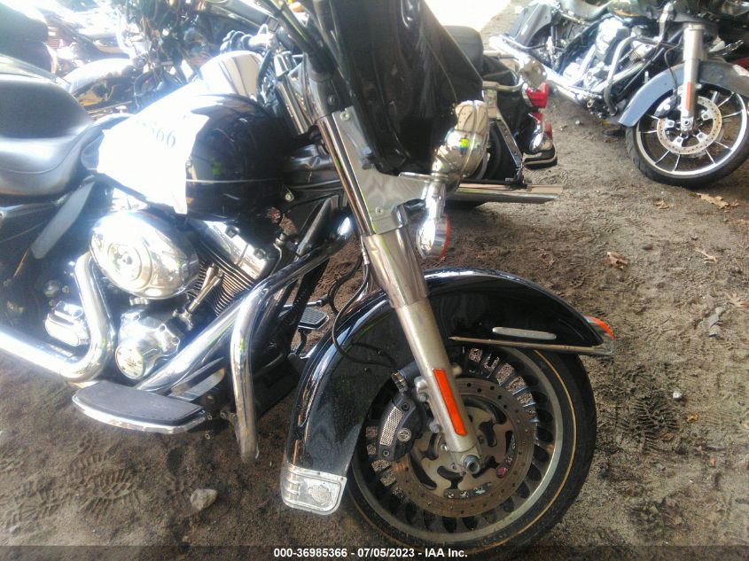 2011 HARLEY-DAVIDSON FLHTK - 1HD1KEM17BB654238