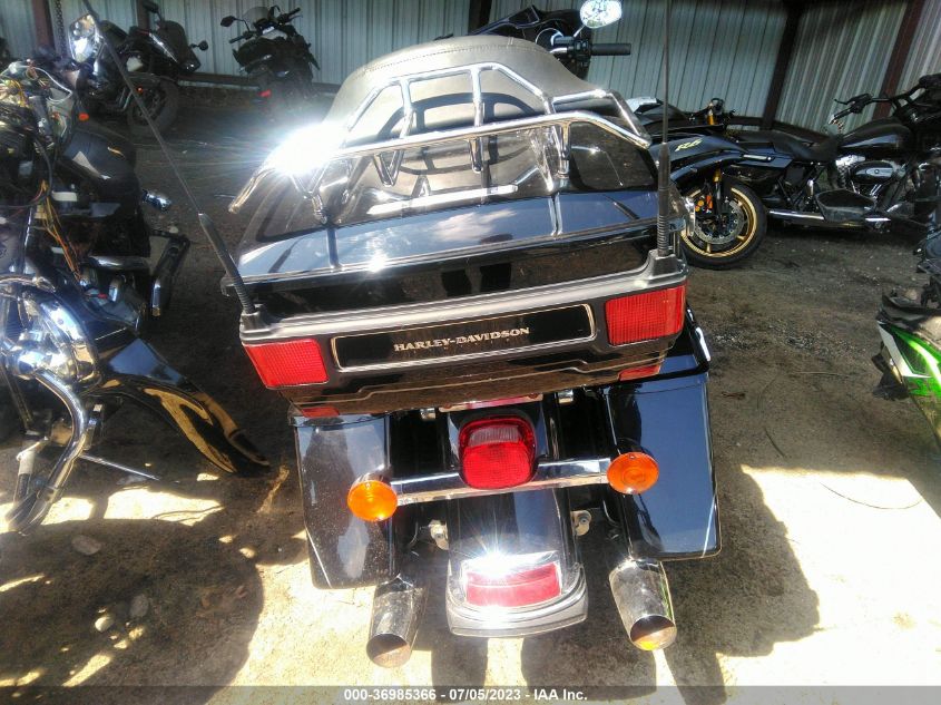 2011 HARLEY-DAVIDSON FLHTK - 1HD1KEM17BB654238