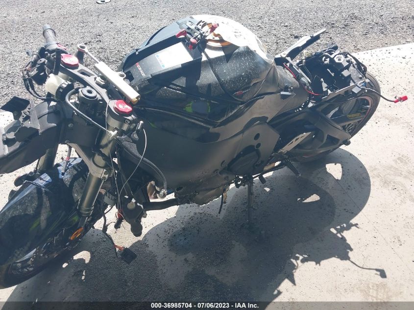 2011 KAWASAKI ZX1000 J JKAZXCJ17BA003819