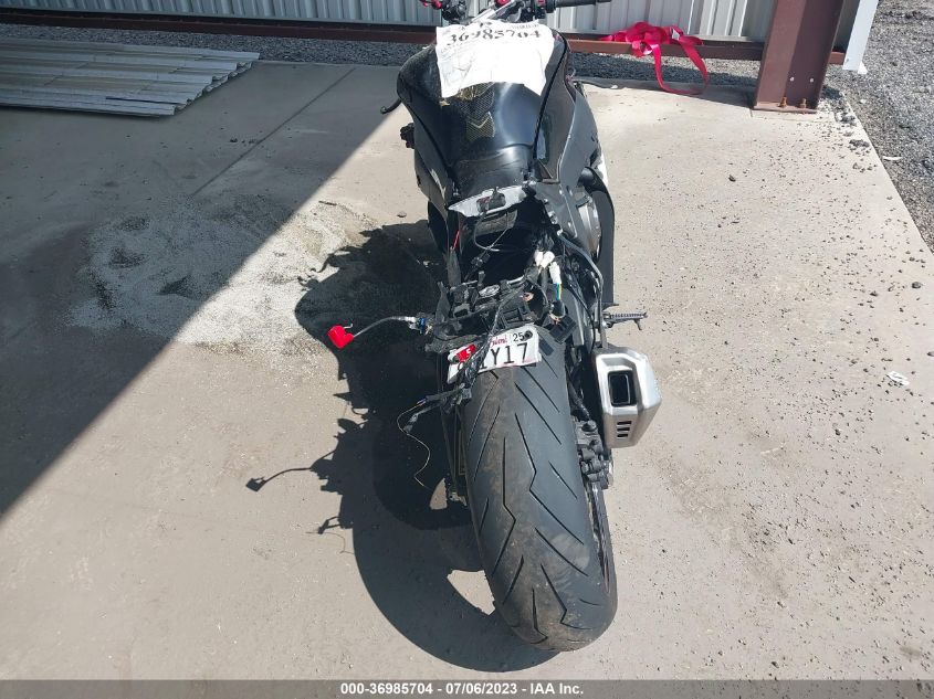 2011 KAWASAKI ZX1000 J JKAZXCJ17BA003819