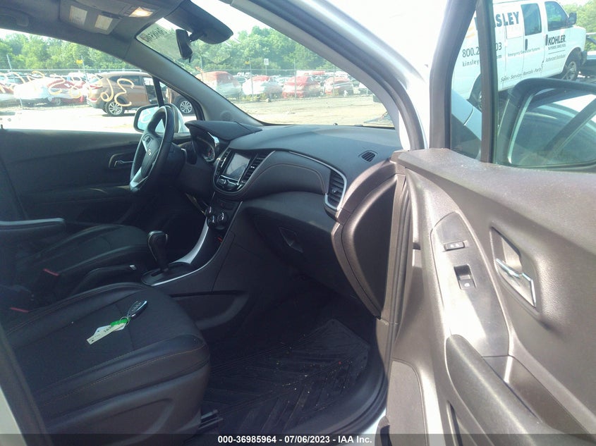 VIN 3GNCJLSB3LL223562 2020 CHEVROLET TRAX LT