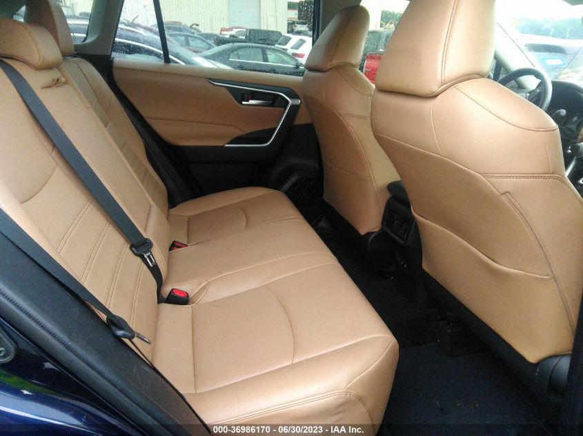 2019 TOYOTA RAV4 XLE PREMIUM - JTMC1RFV1KD507597