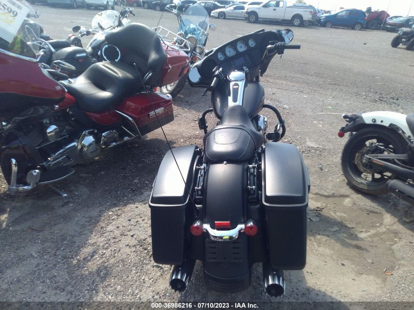 2016 HARLEY-DAVIDSON FLHX STREET GLIDE - 1HD1KBM15GB633006
