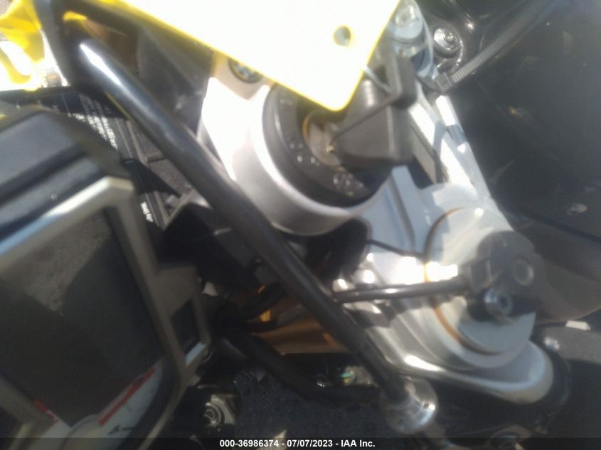 2015 BMW S 1000 RR - WB10D2104FZ353096