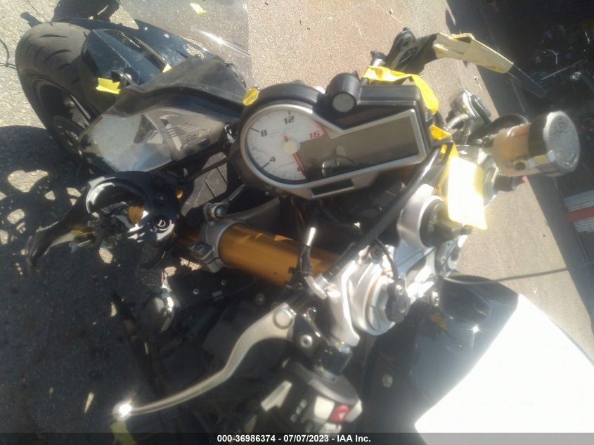 2015 BMW S 1000 RR - WB10D2104FZ353096
