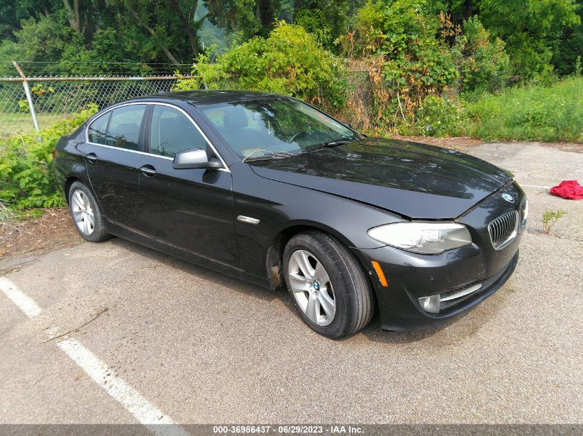 2013 BMW 5 SERIES 528I XDRIVE - WBAXH5C59DD106941