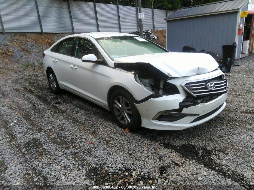 2015 HYUNDAI SONATA 2.4L SE - 5NPE24AF4FH231277